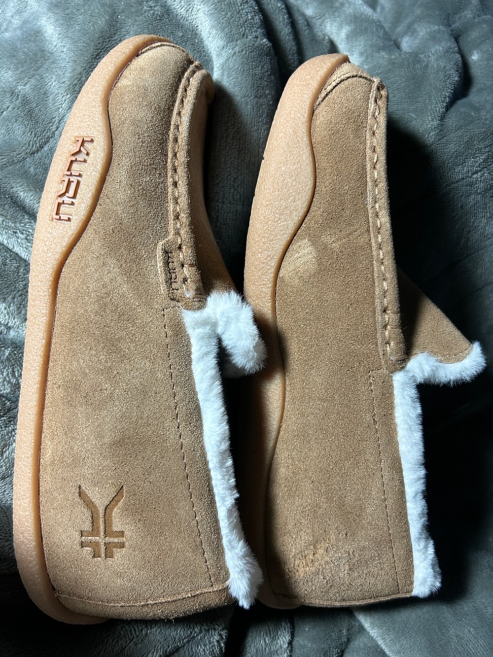 KURU Women’s Chestnut Suede ‘Loft’ Slippers W/Gum Soles & Faux Fur Trim, Sz 9 - Picture 2 of 8